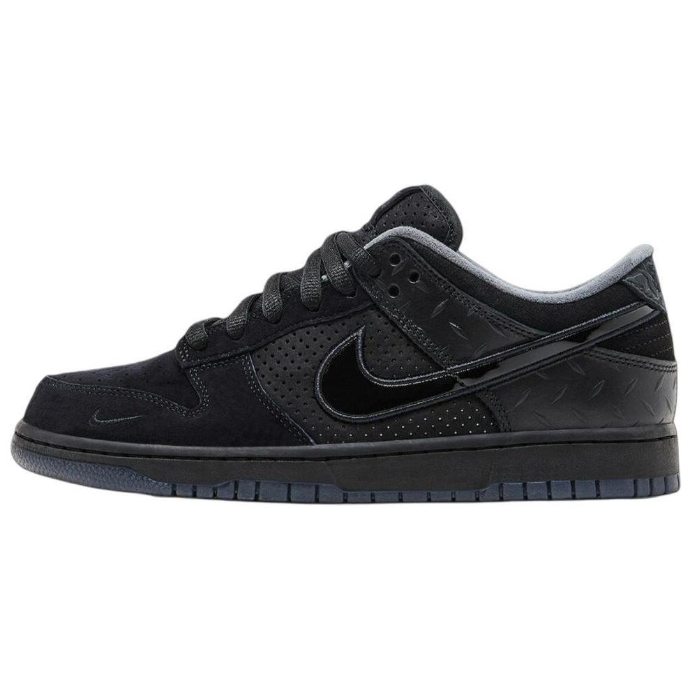 Nike Dunk Low What The Duck Alternate HV1470-001 42.5
Nike Dunk Low What The Duck Alternate HV1470-001 42.5