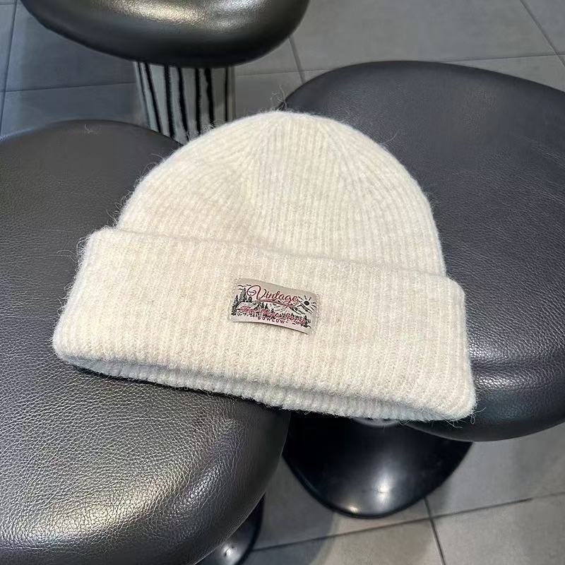 American Style White Wine Red Knitted Hat for Women Double Layer Warm Cold Hat Ski Big Head Woolen Hat Winter one size
American Style White Wine Red Knitted Hat for Women Double Layer Warm Cold Hat Ski Big Head Woolen Hat Winter one size