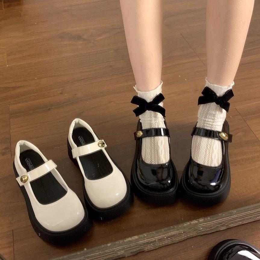 Show high medium heel muffin sole women s shoes 2025 spring and autumn new super soft single shoes platform sole women s round head small leather shoe 35
Show high medium heel muffin sole women s shoes 2025 spring and autumn new super soft single shoes platform sole women s round head small leather shoe 35