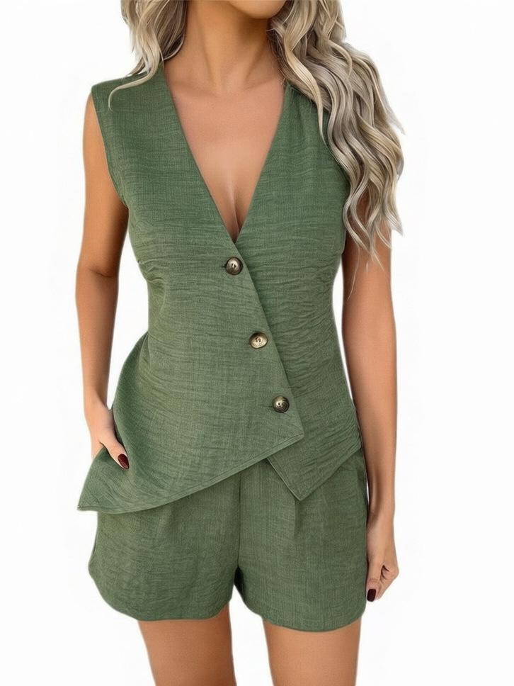2026 Spring/Summer European & American Holiday Style Solid Color Button Cardigan Vest and Shorts Set for Women. XXL
2026 Spring/Summer European & American Holiday Style Solid Color Button Cardigan Vest and Shorts Set for Women. XXL