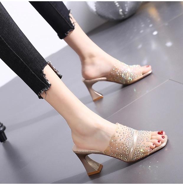 Fish mouth high heels new summer thick heel sandals women s rhinestone mesh slippers women s outer wear 40
Fish mouth high heels new summer thick heel sandals women s rhinestone mesh slippers women s outer wear 40
