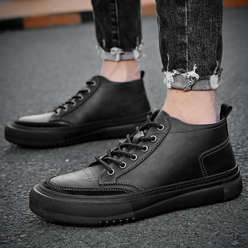 Autumn and winter new fashion leather board shoes mid-top lace-up casual shoes outdoor fashion Martin boots platform tide Shoes 38
Autumn and winter new fashion leather board shoes mid-top lace-up casual shoes outdoor fashion Martin boots platform tide Shoes 38