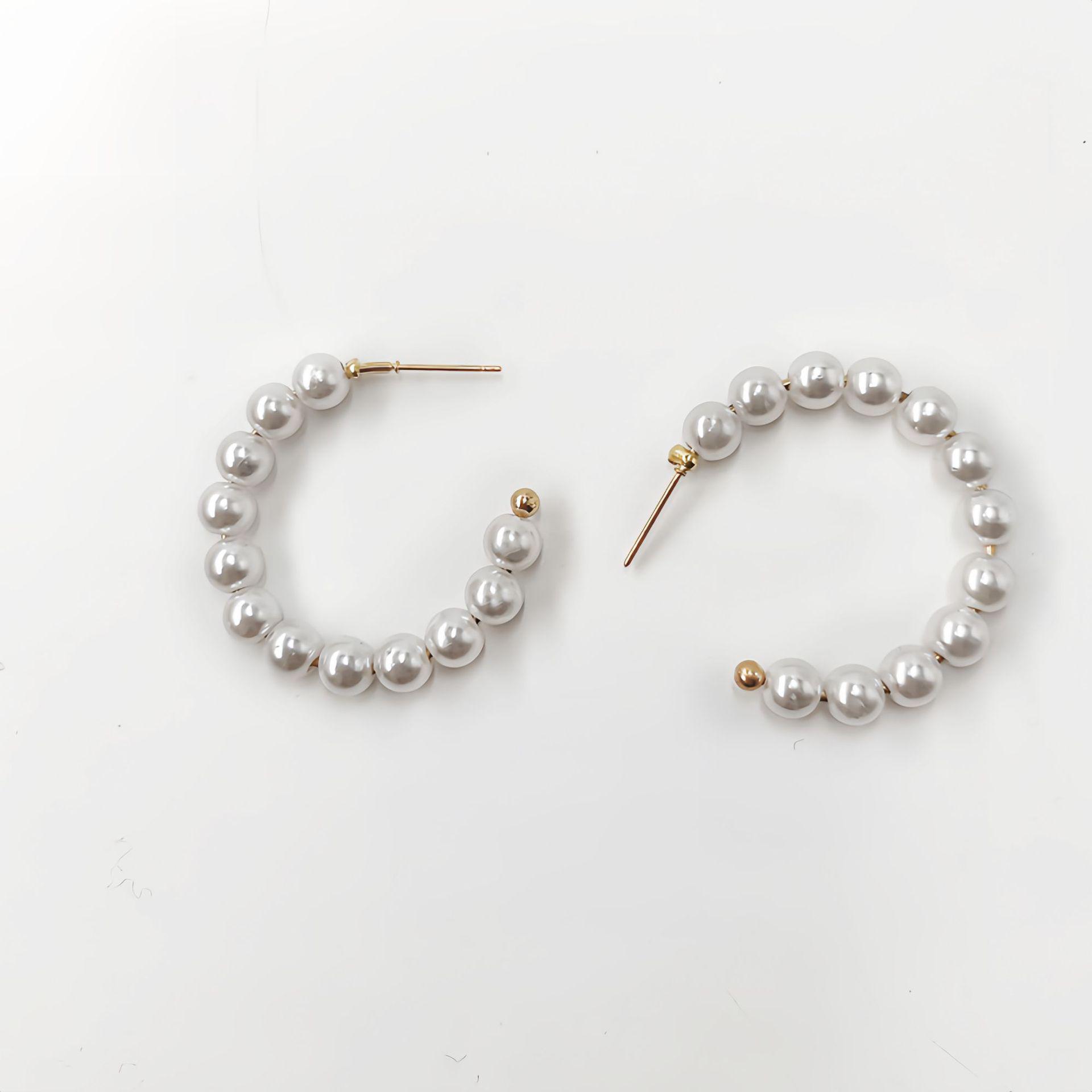 Korean-Style C-Shaped Semi-Circular Pearl Earrings for Women - Light Luxury Versatile Design 20230401 жемчужный
Korean-Style C-Shaped Semi-Circular Pearl Earrings for Women - Light Luxury Versatile Design 20230401 жемчужный