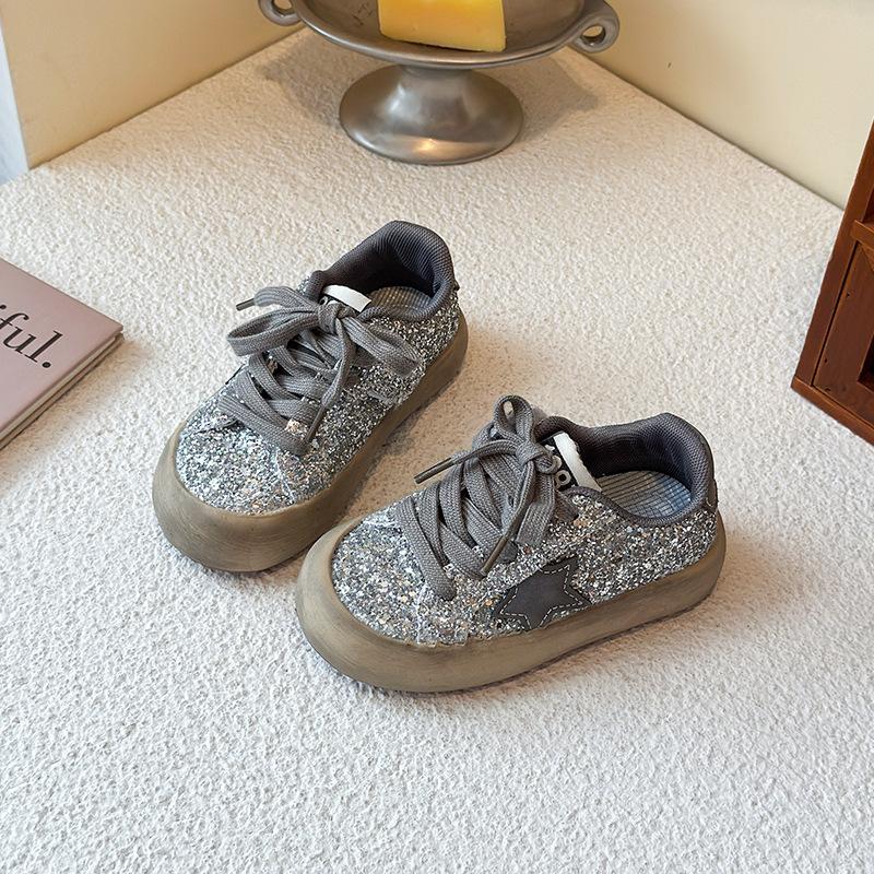 Children s sequined casual princess sneakers, new autumn model with Velcro closure, star-patterned sports shoes for boys and girls 23 серебряный
Children s sequined casual princess sneakers, new autumn model with Velcro closure, star-patterned sports shoes for boys and girls 23 серебряный