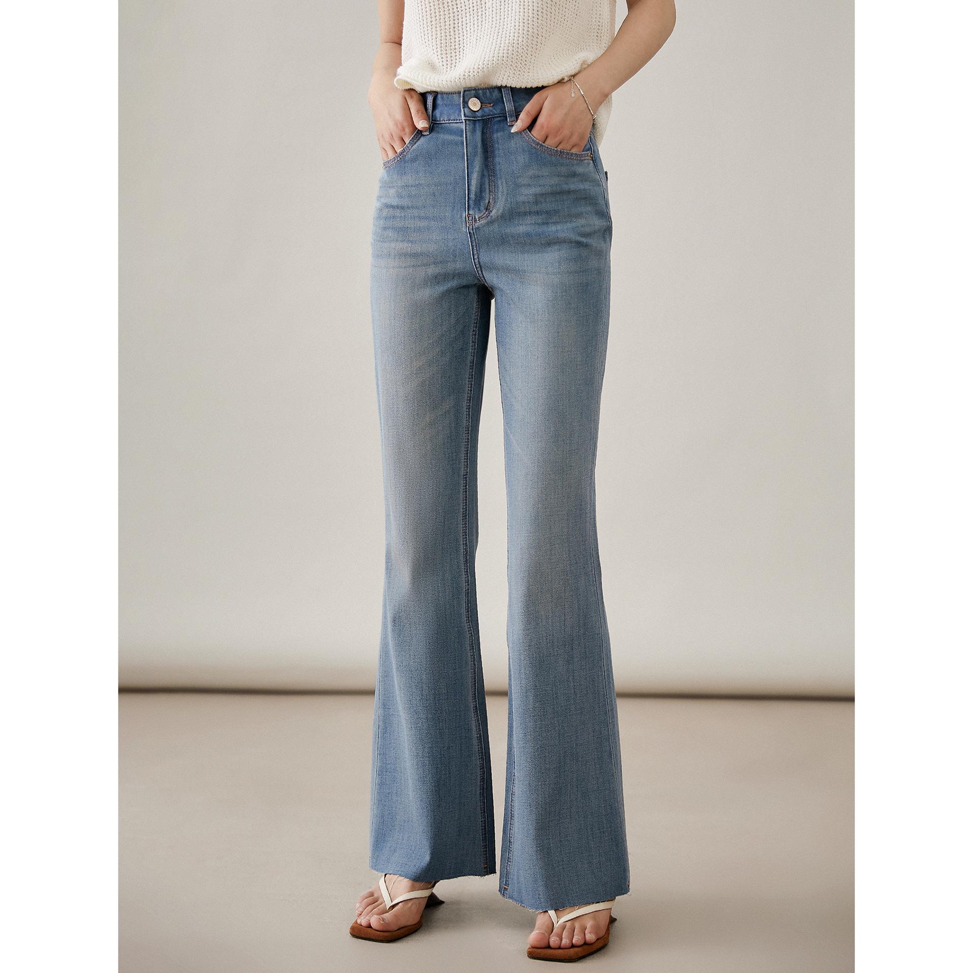 Rongtai Tencel Four-Way Stretch Women s High-Waisted Slimming Micro-Flare Denim Jeans - Summer 2025 Collection L
Rongtai Tencel Four-Way Stretch Women s High-Waisted Slimming Micro-Flare Denim Jeans - Summer 2025 Collection L