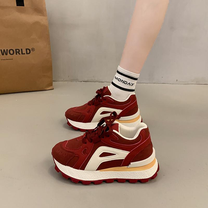 Thick-soled small women s new spring and autumn small people color matching casual sports fashion shoes 40 красный
Thick-soled small women s new spring and autumn small people color matching casual sports fashion shoes 40 красный