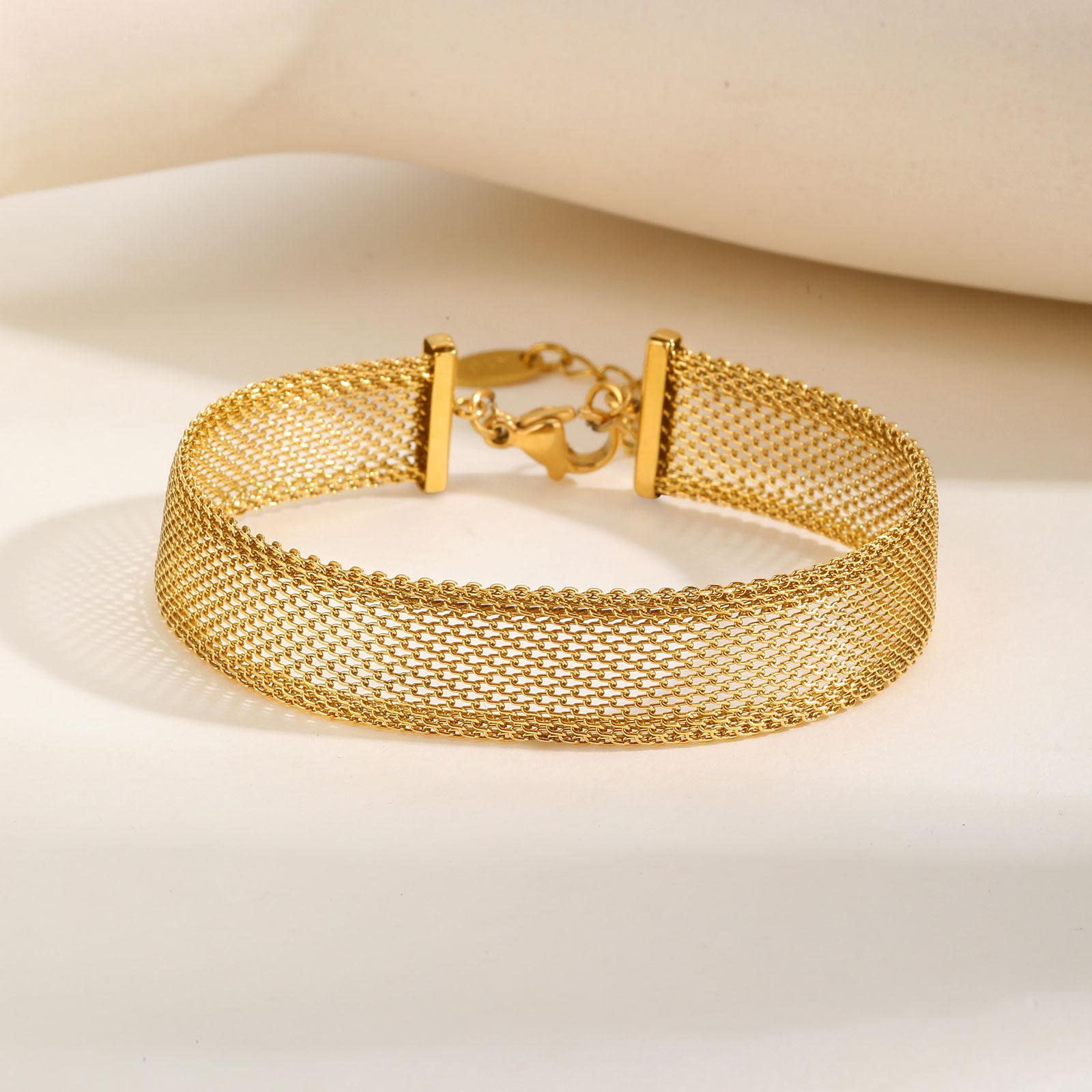 Vintage Mesh Link Bracelet for Women,Gold Color Thick Chain Wrist Bracelet,Stainless Steel Fashion Waterproof Jewelry Gift
Vintage Mesh Link Bracelet for Women,Gold Color Thick Chain Wrist Bracelet,Stainless Steel Fashion Waterproof Jewelry Gift