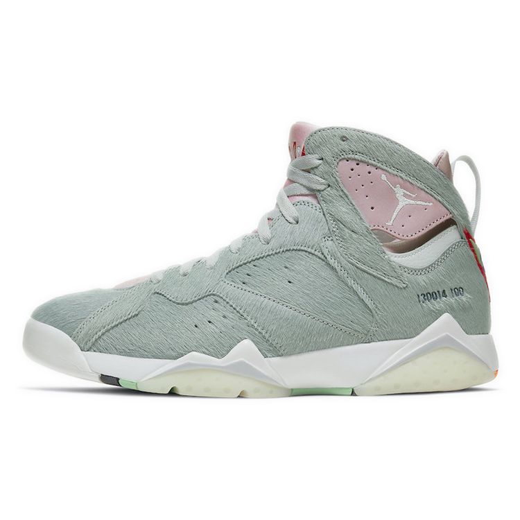 Мужские кроссовки Air Jordan 7 Retro SE Hare 2.0 серые нейтрально-серые Summit-White CT8528-002
Мужские кроссовки Air Jordan 7 Retro SE Hare 2.0 серые нейтрально-серые Summit-White CT8528-002
