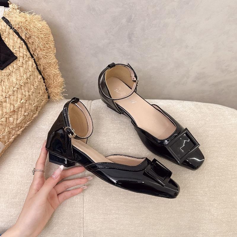Hollow Low Heel Sandals Summer New Square Toe Shallow Mouth Metal Buckle One Strap Soft Sole Women s Shoes 40 чорний
Hollow Low Heel Sandals Summer New Square Toe Shallow Mouth Metal Buckle One Strap Soft Sole Women s Shoes 40 чорний