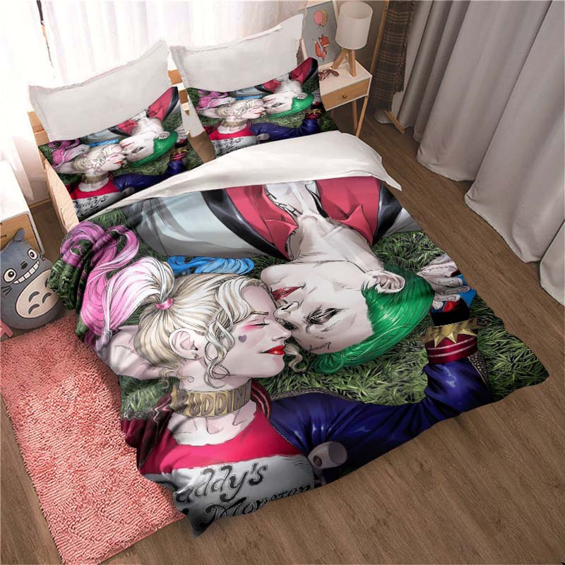 The 1PC action movie Suicide Squad bedding set, including one duvet cover and two pillowcases, creates a comfortable home spac 135x200cm
The 1PC action movie Suicide Squad bedding set, including one duvet cover and two pillowcases, creates a comfortable home spac 135x200cm