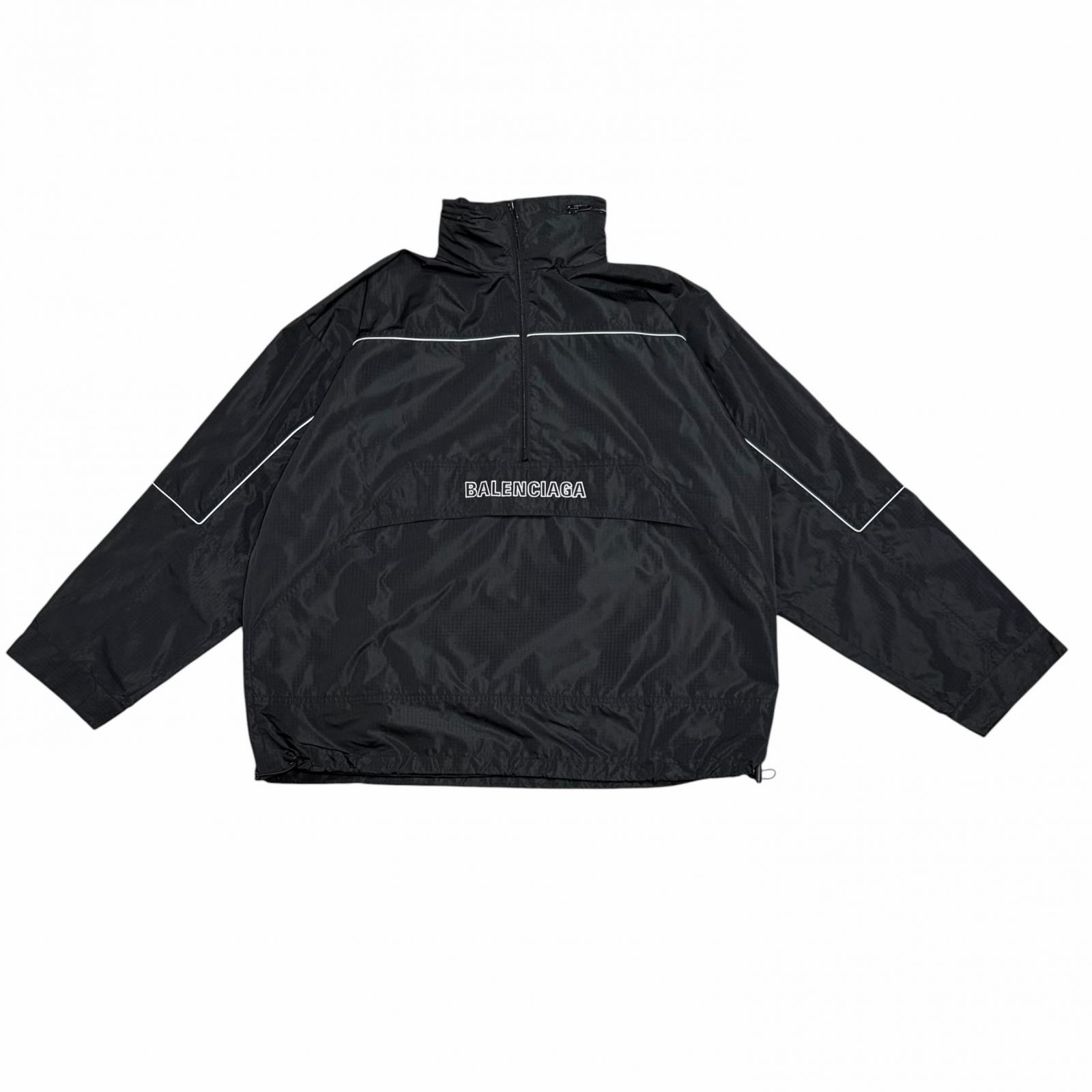 Used BALENCIAGA 556229Nylon jacket black Nylon mens L чорний
Used BALENCIAGA 556229Nylon jacket black Nylon mens L чорний