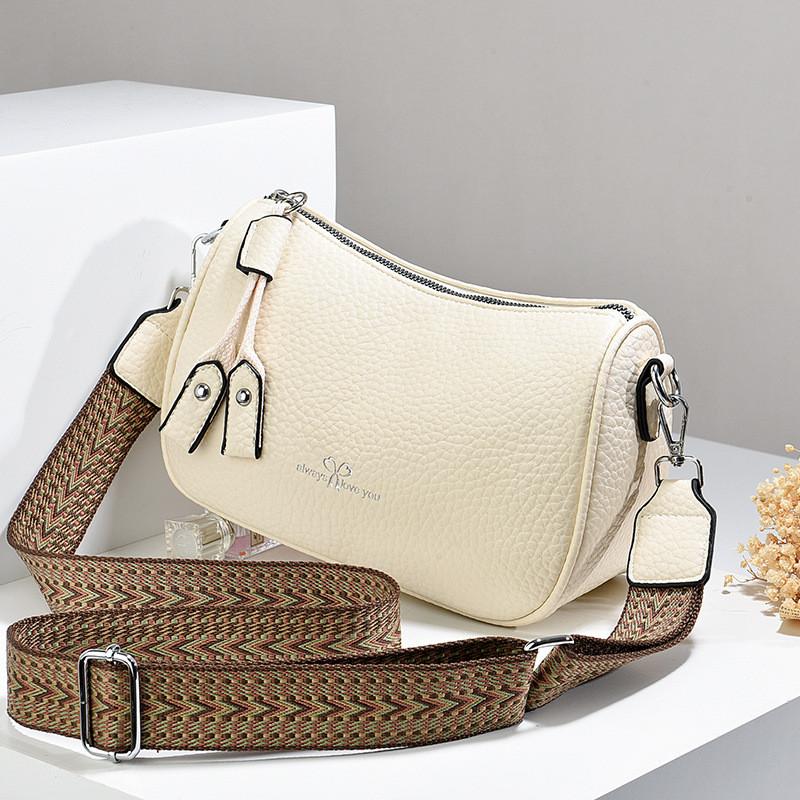 Modern And Functional Small Square Bag For Women With Zipper Closure For Secure Storage бежевий
Modern And Functional Small Square Bag For Women With Zipper Closure For Secure Storage бежевий