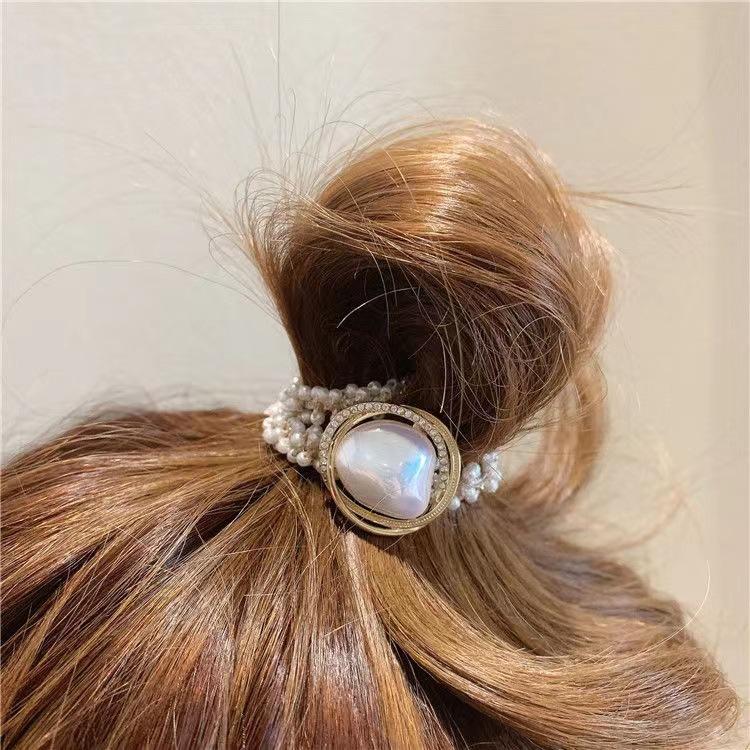 Pearl Headband, Fashionable Ponytail Tie, Light Luxury Hair Accessory One Size білий
Pearl Headband, Fashionable Ponytail Tie, Light Luxury Hair Accessory One Size білий