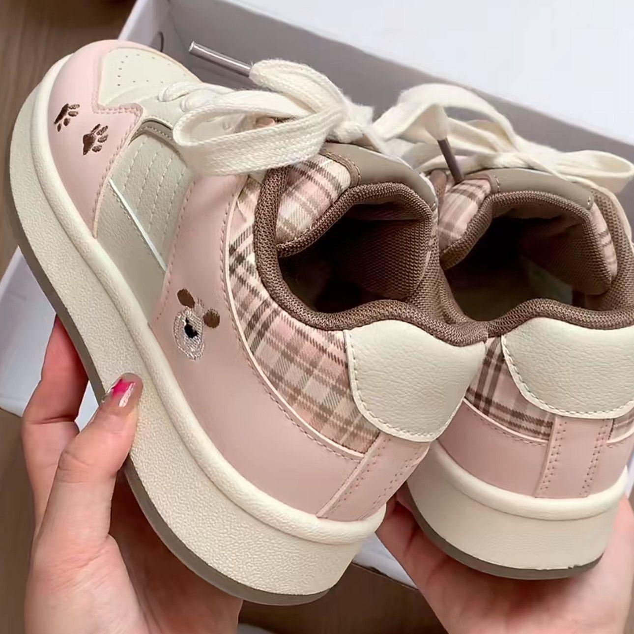 Student party thick baseplate shoes women s autumn new chic niche design bread shoes students breathable versatile 40 рожевий
Student party thick baseplate shoes women s autumn new chic niche design bread shoes students breathable versatile 40 рожевий