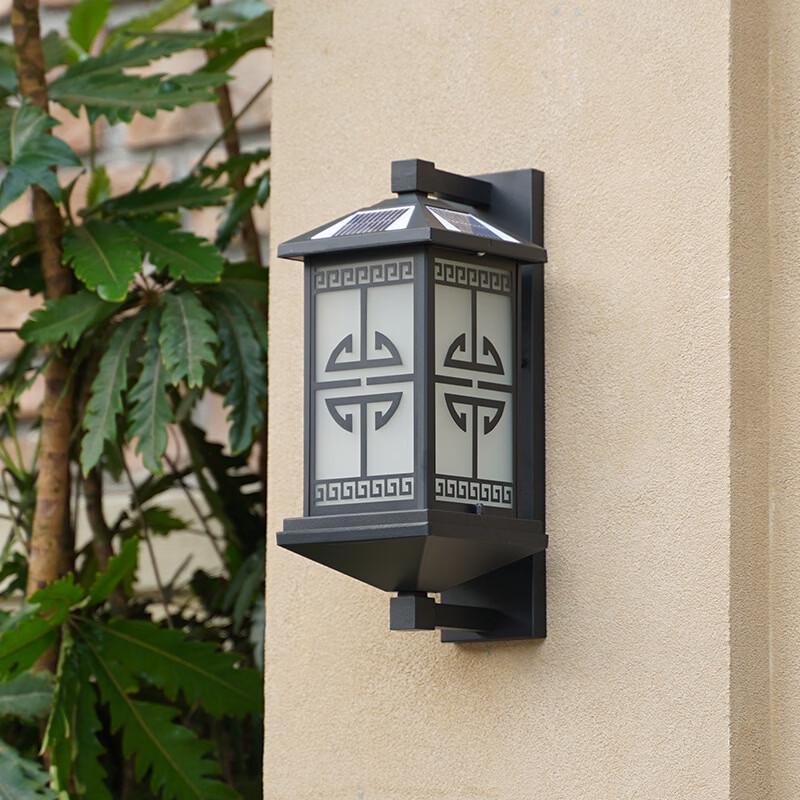 Outdoor Waterproof Plug-in Wall Light
Outdoor Waterproof Plug-in Wall Light