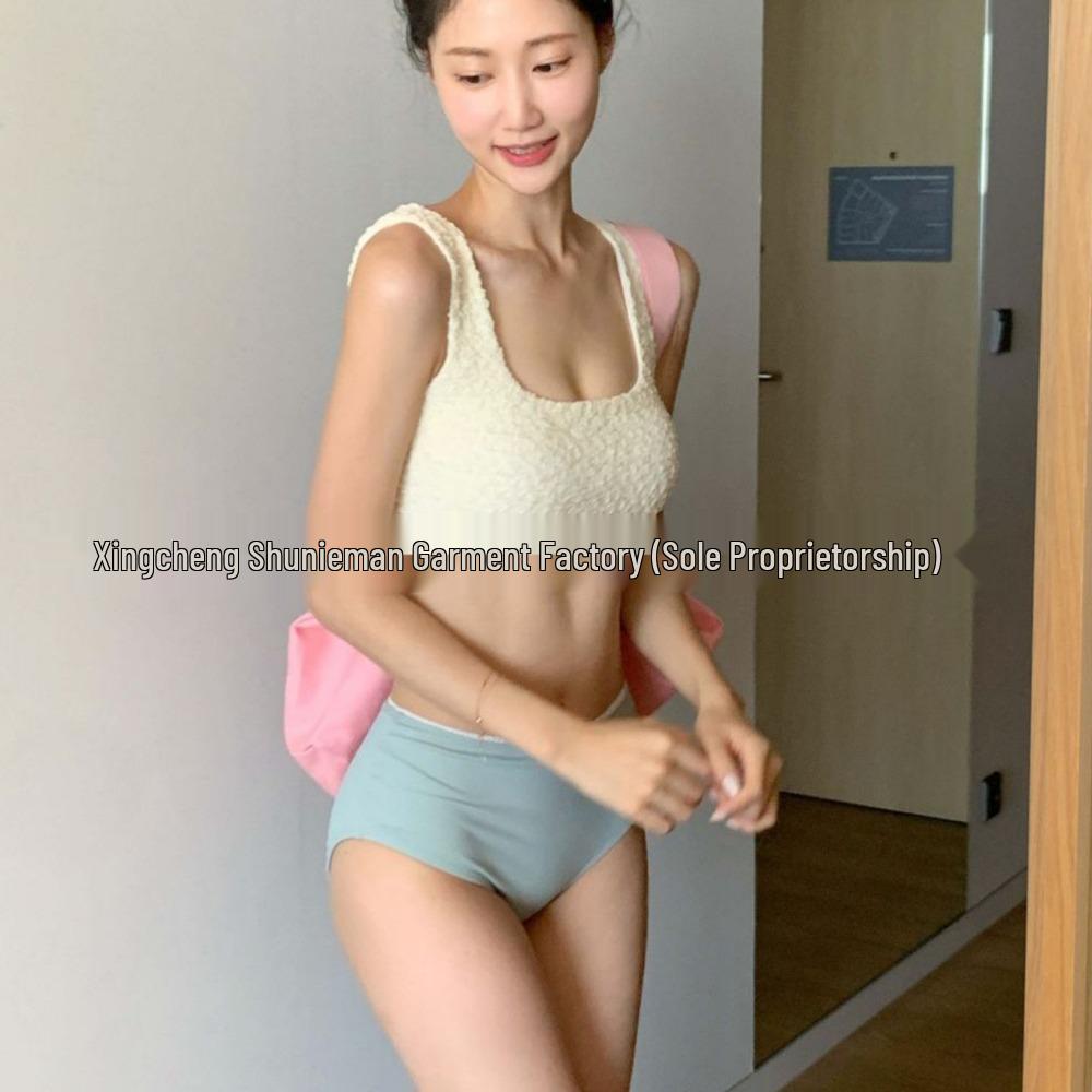 Женский купальник бикини высокого класса с цветными блоками Extra Large белый
Женский купальник бикини высокого класса с цветными блоками Extra Large белый