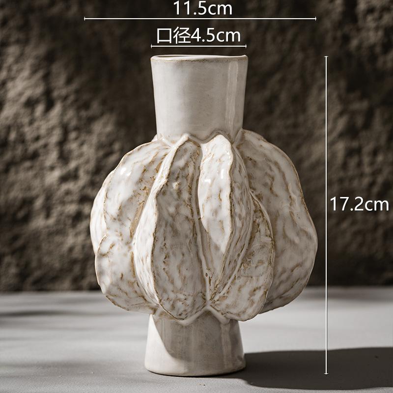 Minimalist Ceramic Vase for Dried Flowers Creative Table Top Decor for Living Rooms Home Decor
Minimalist Ceramic Vase for Dried Flowers Creative Table Top Decor for Living Rooms Home Decor