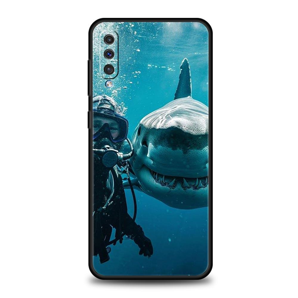 Phone Case For Samsung A56 A36 A26 A54 A52 A24 A14 A50 A70 A30 A40 A20E A06 A12 A22 A34 A42 A32 5G A04s A16 Cover Diver Diving Samsung A06
Phone Case For Samsung A56 A36 A26 A54 A52 A24 A14 A50 A70 A30 A40 A20E A06 A12 A22 A34 A42 A32 5G A04s A16 Cover Diver Diving Samsung A06