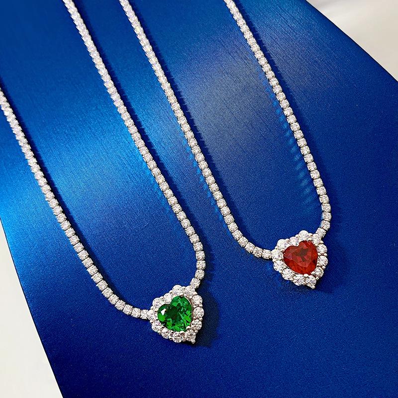 Longlong Gold Jewelry S925 Silver Heart-Shaped Green Zircon Ruby Inlay Pendant Necklace for Women S925 Silver красный
Longlong Gold Jewelry S925 Silver Heart-Shaped Green Zircon Ruby Inlay Pendant Necklace for Women S925 Silver красный