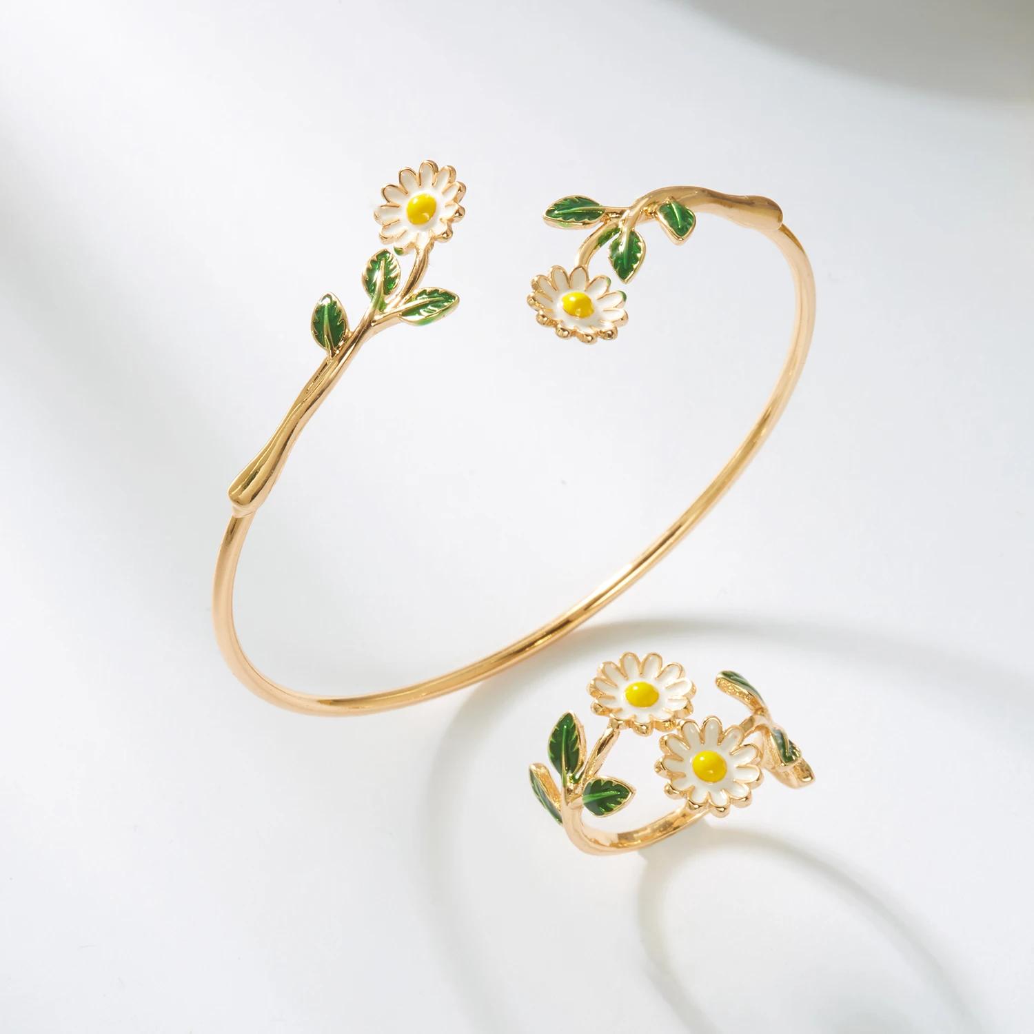 Elegant Yellow Sunflower Bracelet Ring Set For Women Gold Color Adjustable Oil Painting Flower Aesthetic Jewelry Gift
Elegant Yellow Sunflower Bracelet Ring Set For Women Gold Color Adjustable Oil Painting Flower Aesthetic Jewelry Gift