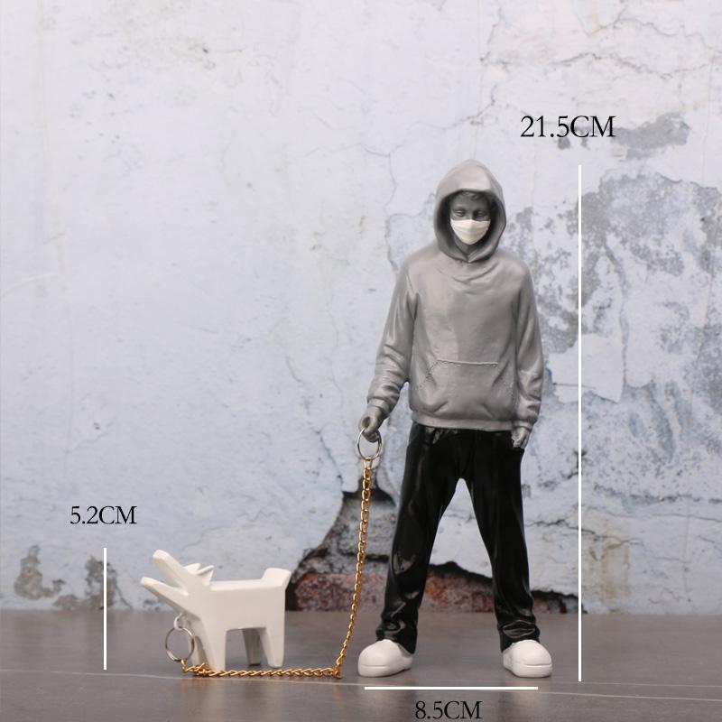Banksy a trendy man playing with dogs, white fashion toys, art sculptures and ornaments сірий
Banksy a trendy man playing with dogs, white fashion toys, art sculptures and ornaments сірий