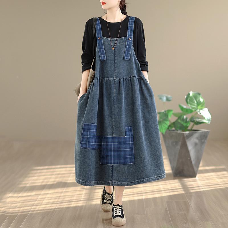 Vintage Washed Denim Patchwork Plus Size Overalls Dress for Women Plus Size XL
Vintage Washed Denim Patchwork Plus Size Overalls Dress for Women Plus Size XL