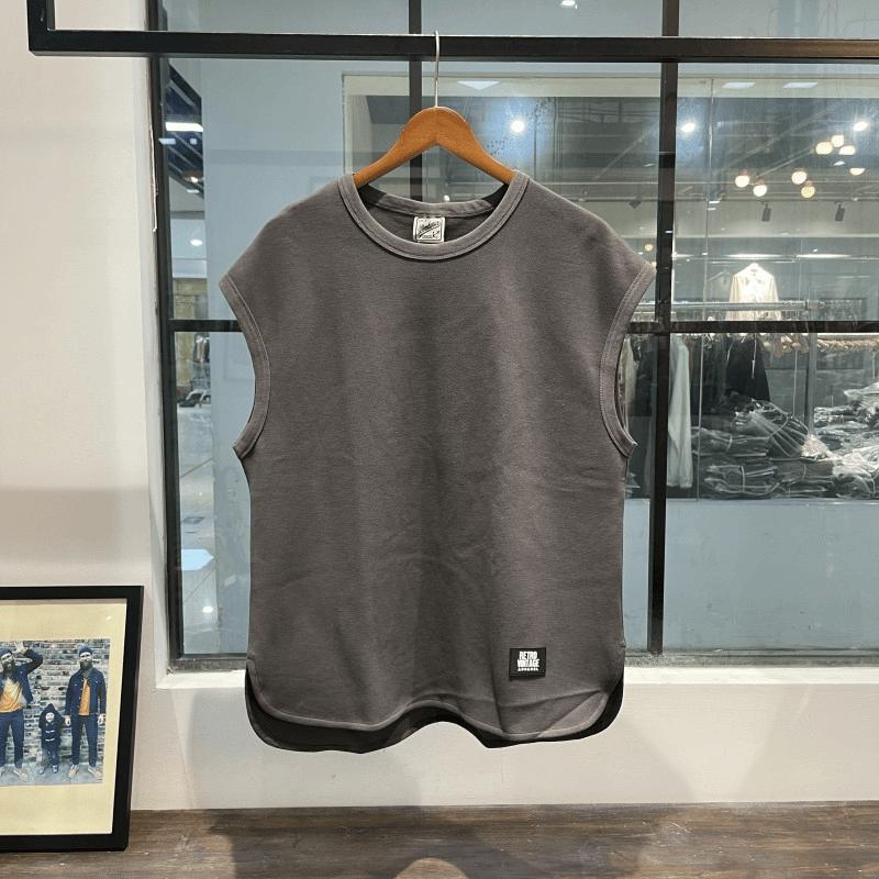 Летняя ультратонкая дышащая спортивная майка для мужчин в американском стиле, модная и красивая, свободная и без рукавов, с бретелью-майкой на плече L серый
Летняя ультратонкая дышащая спортивная майка для мужчин в американском стиле, модная и красивая, свободная и без рукавов, с бретелью-майкой на плече L серый