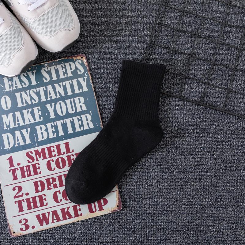 «Высокоэластичные спортивные носки из черного и белого хлопка для мужчин и женщин — модели от средней до высокой высоты» One Size
«Высокоэластичные спортивные носки из черного и белого хлопка для мужчин и женщин — модели от средней до высокой высоты» One Size