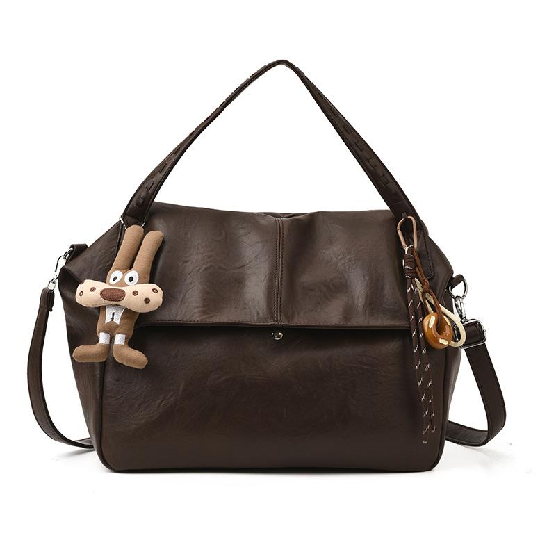 High-value large-capacity underarm bag women s 2025 autumn new simple tote bag shoulder messenger bag no pendant
High-value large-capacity underarm bag women s 2025 autumn new simple tote bag shoulder messenger bag no pendant