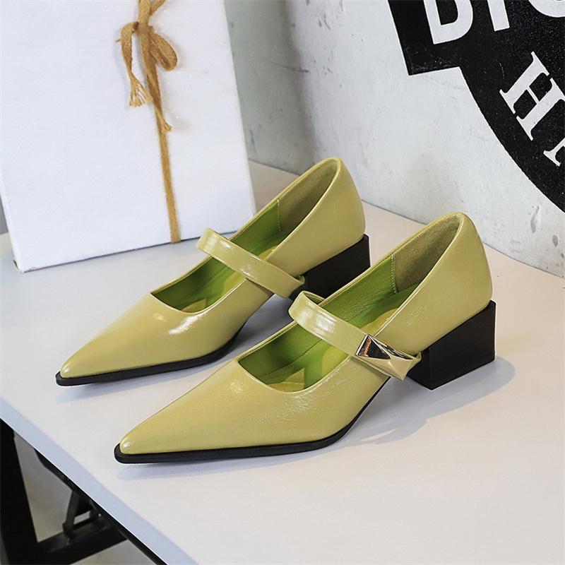 Retro Light Mouth Mary Women s Shoes Thick Heel Pointed Toe Metal Buckle One-Strip Style Medium Heel Single Shoes Comfortable 35
Retro Light Mouth Mary Women s Shoes Thick Heel Pointed Toe Metal Buckle One-Strip Style Medium Heel Single Shoes Comfortable 35