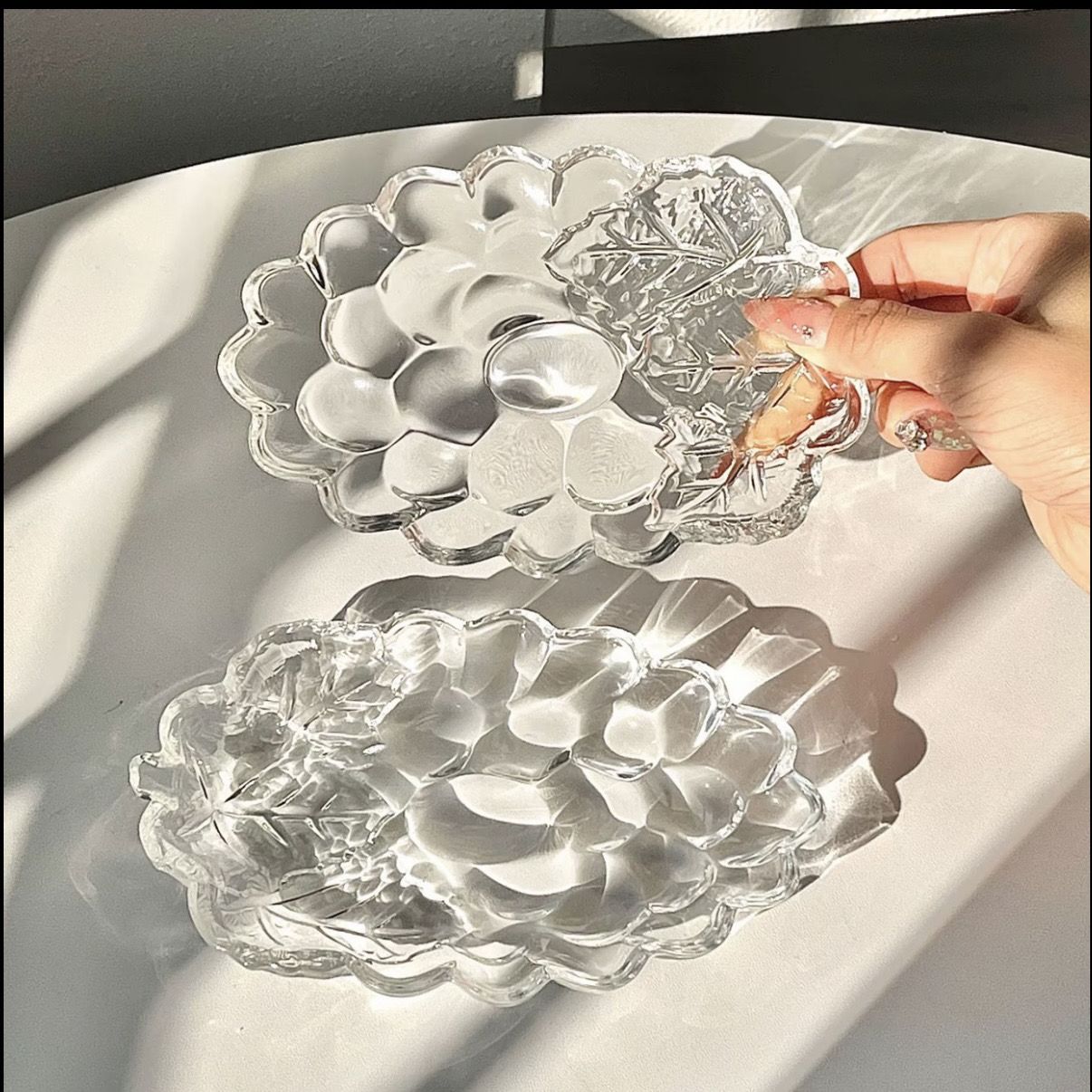 2pcs Grape-Shaped Glass Snack Dish Set Home Kitchen Tableware Cute Fruit Bowl Dessert/Nut Storage Dishes Plates Dinnerware Gifts
2pcs Grape-Shaped Glass Snack Dish Set Home Kitchen Tableware Cute Fruit Bowl Dessert/Nut Storage Dishes Plates Dinnerware Gifts
