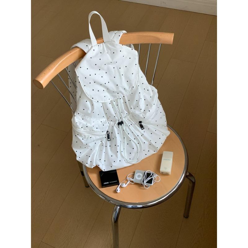 Рюкзак с завязками, женский, с нишевым дизайном, в горошек, школьный, для студенток колледжа, модный тренд, новый рюкзак, на плечо белый
Рюкзак с завязками, женский, с нишевым дизайном, в горошек, школьный, для студенток колледжа, модный тренд, новый рюкзак, на плечо белый