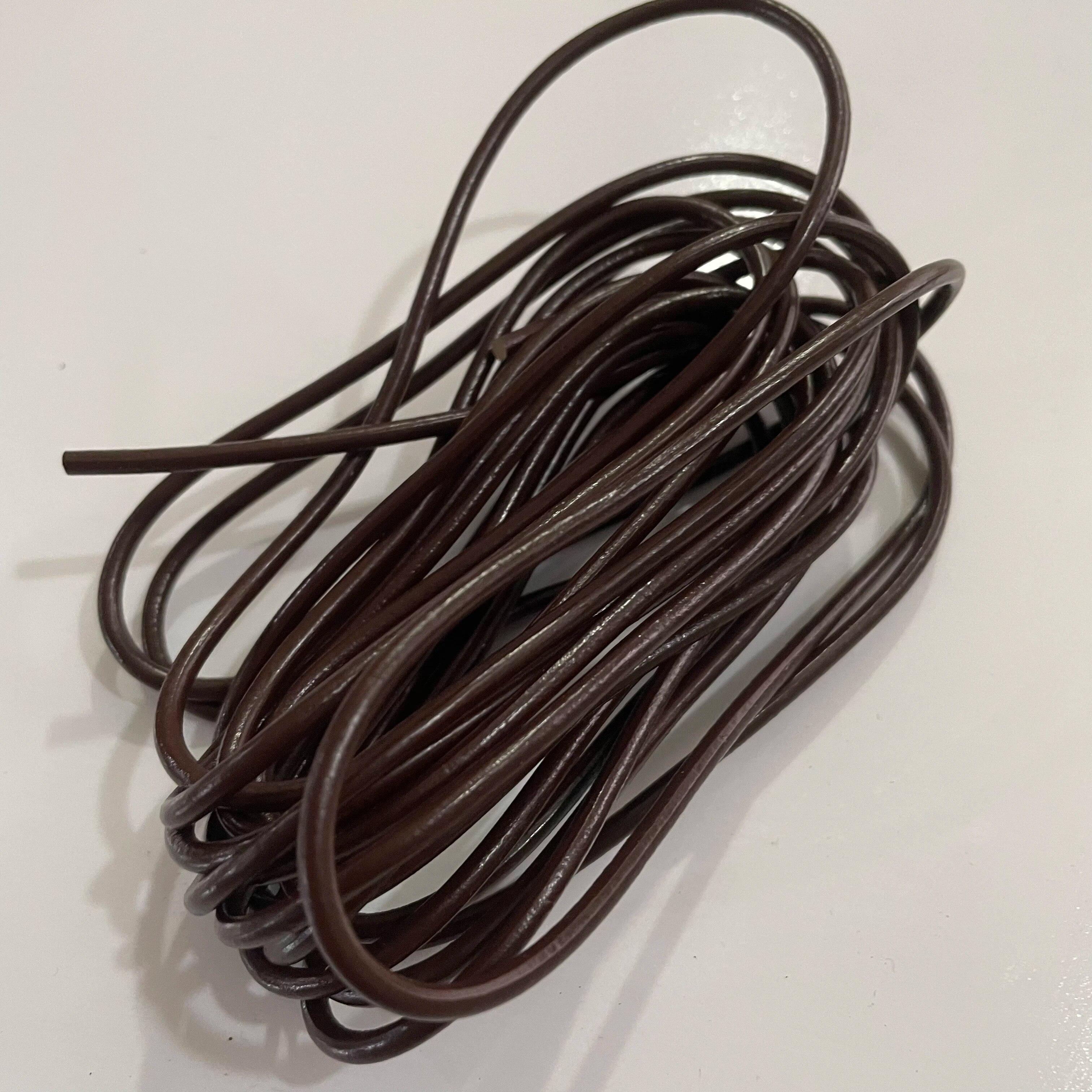 5 ярдов ретро высококачественный шнур из натуральной кожи круглый/плоский шнур из коровьей кожи подходит для ожерелья браслеты ювелирные изделия своими руками 5yards
5 ярдов ретро высококачественный шнур из натуральной кожи круглый/плоский шнур из коровьей кожи подходит для ожерелья браслеты ювелирные изделия своими руками 5yards