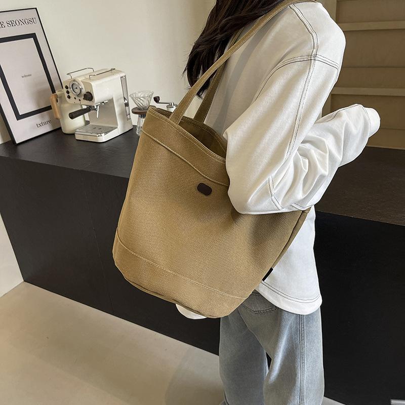 Wind simple bucket bag large capacity solid color literary and versatile shoulder bag thickened and durable portable women s bag One size
Wind simple bucket bag large capacity solid color literary and versatile shoulder bag thickened and durable portable women s bag One size
