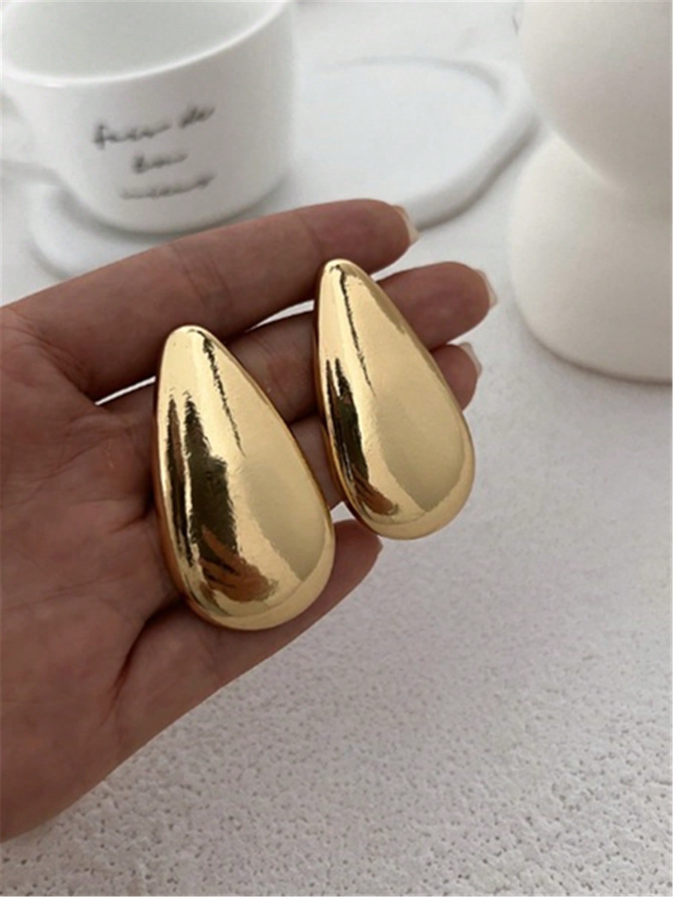 1 Pair Simple Stylish Metal Water Drop Shaped Dangle Earrings, Vintage Charm Jewelry Gifts For Women золотий
1 Pair Simple Stylish Metal Water Drop Shaped Dangle Earrings, Vintage Charm Jewelry Gifts For Women золотий