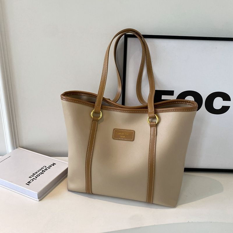 Tote bag women s 2025 new large commuter bag autumn and winter versatile shoulder bag textured college student class bag хакі
Tote bag women s 2025 new large commuter bag autumn and winter versatile shoulder bag textured college student class bag хакі