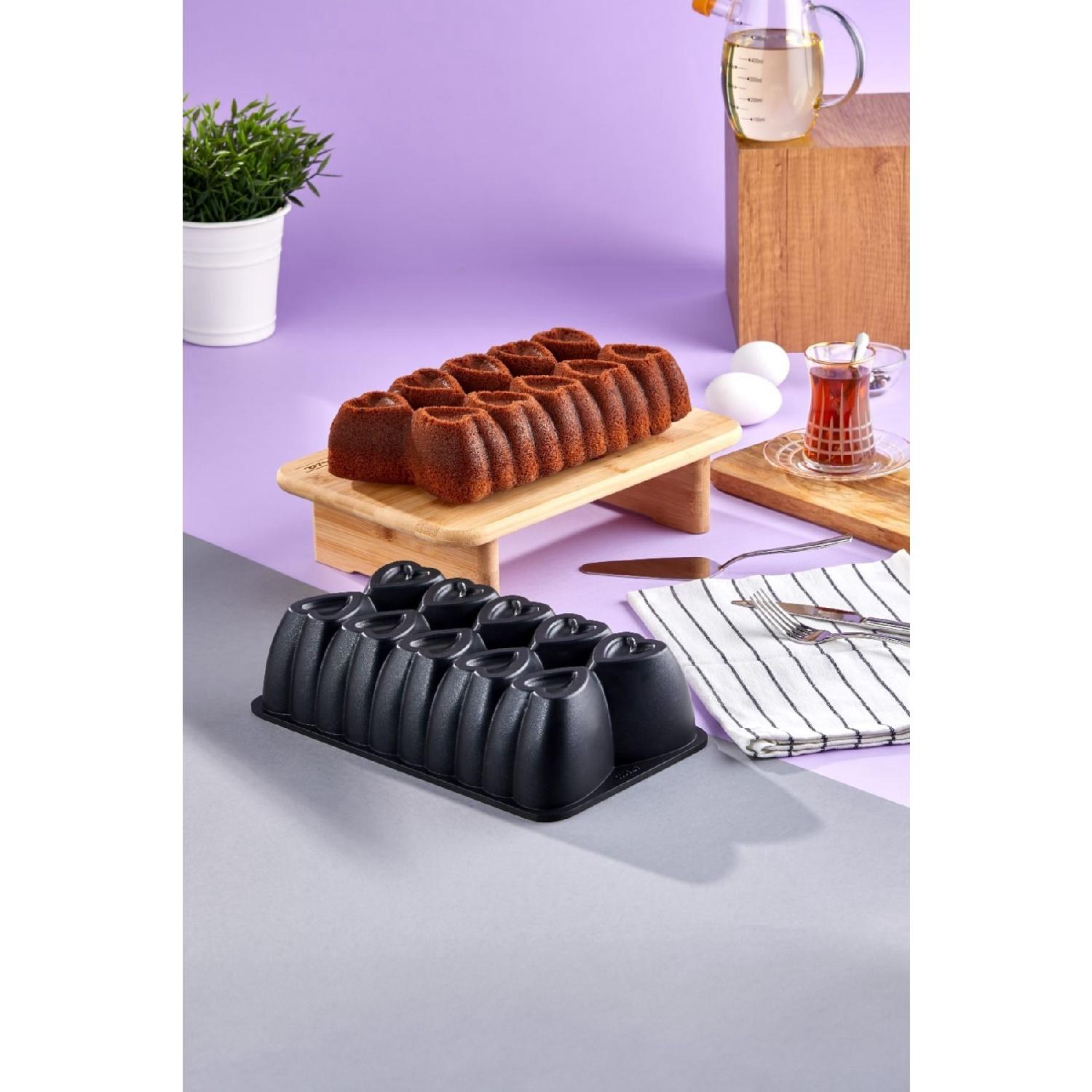Baton Baton Cake Mold Black чорний 
Baton Baton Cake Mold Black чорний