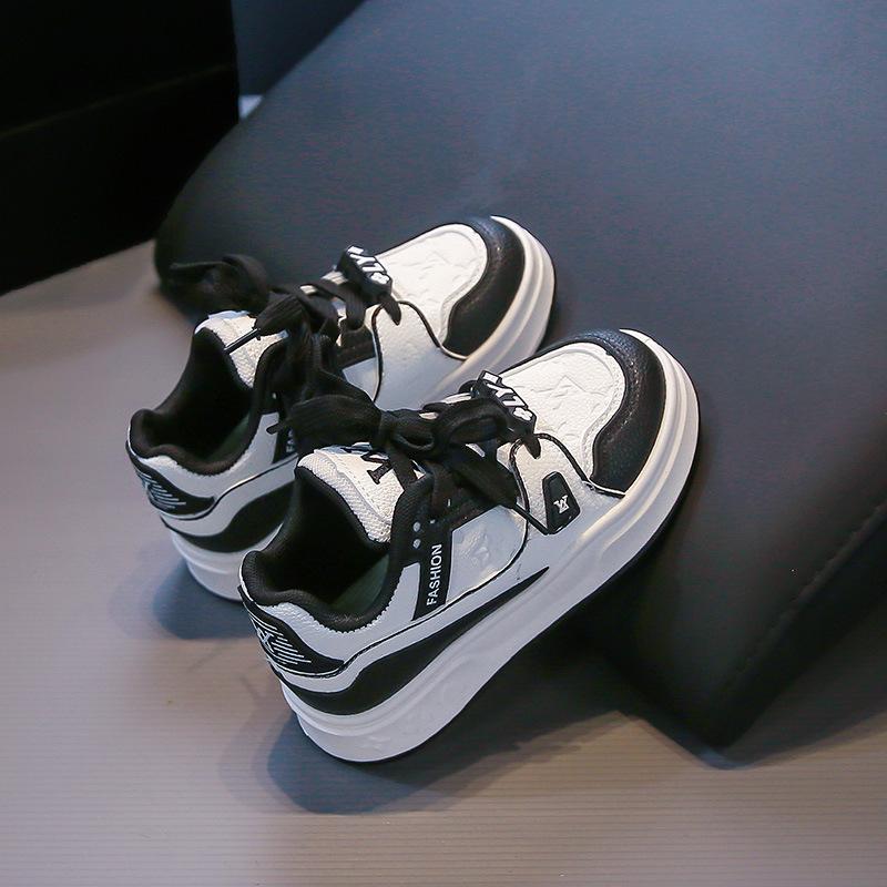 Boys sports shoes autumn children s fashion casual board shoes 2025 new boys medium and older children s non-slip white shoes 30 чёрный
Boys sports shoes autumn children s fashion casual board shoes 2025 new boys medium and older children s non-slip white shoes 30 чёрный