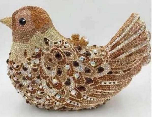 WHTUOHENG Crystal Evening Clutch Bag Bird Shape Purse Multi-Colored Prom Handbag Luxury Women s Diamond Detail Party Purse 19cmX14cmX5.5cm
WHTUOHENG Crystal Evening Clutch Bag Bird Shape Purse Multi-Colored Prom Handbag Luxury Women s Diamond Detail Party Purse 19cmX14cmX5.5cm