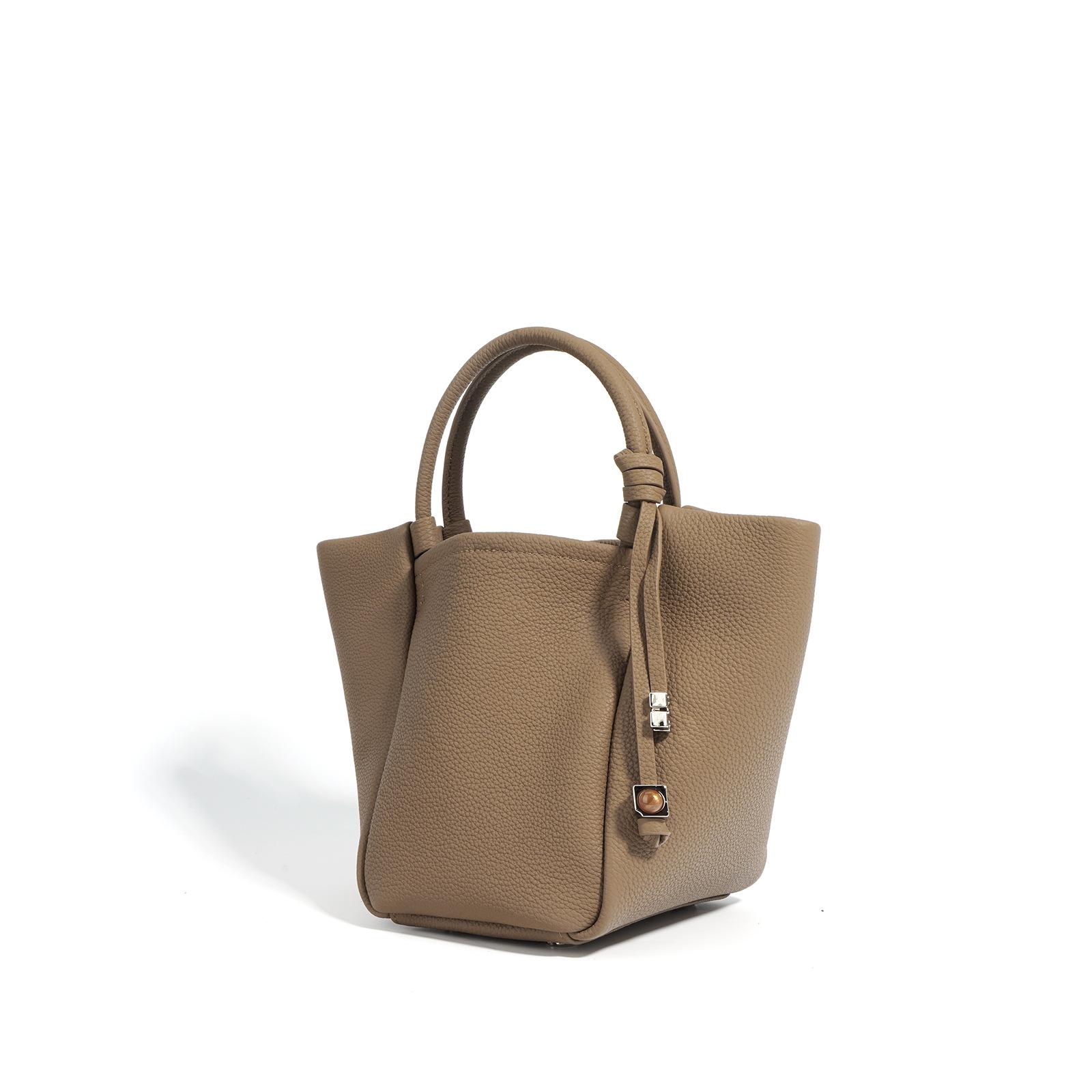 Новая простая кожаная сумка-багет из коровьей кожи высокого класса
Новая простая кожаная сумка-багет из коровьей кожи высокого класса