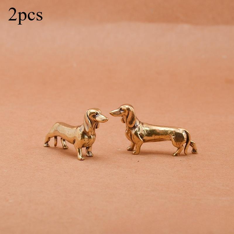 2pcs Vintage Golden Dachshund Statues Handcrafted Metal Figurines Home Decor Dog Collectibles Pet Lovers and Animal Collectors
2pcs Vintage Golden Dachshund Statues Handcrafted Metal Figurines Home Decor Dog Collectibles Pet Lovers and Animal Collectors
