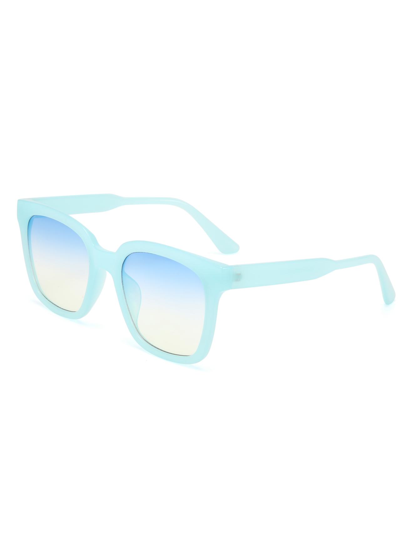 Latest big box simple fashion sunglasses retro classic sunglasses square glasses High Quality Premium Material
Latest big box simple fashion sunglasses retro classic sunglasses square glasses High Quality Premium Material