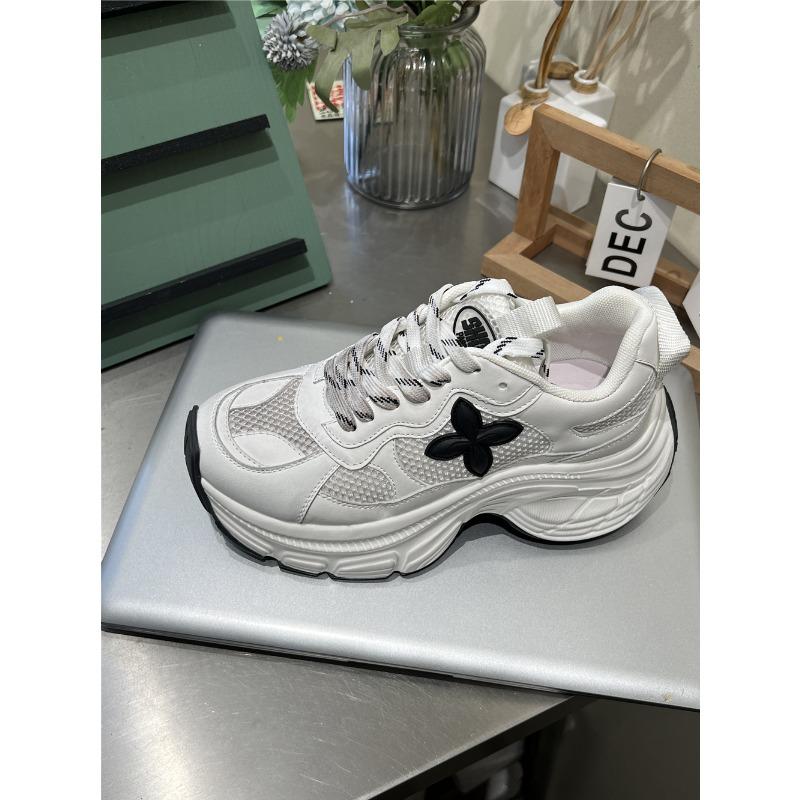 Muffin platform dad shoes women s new spring and summer small man height increase versatile light sports shoes 40 білий
Muffin platform dad shoes women s new spring and summer small man height increase versatile light sports shoes 40 білий