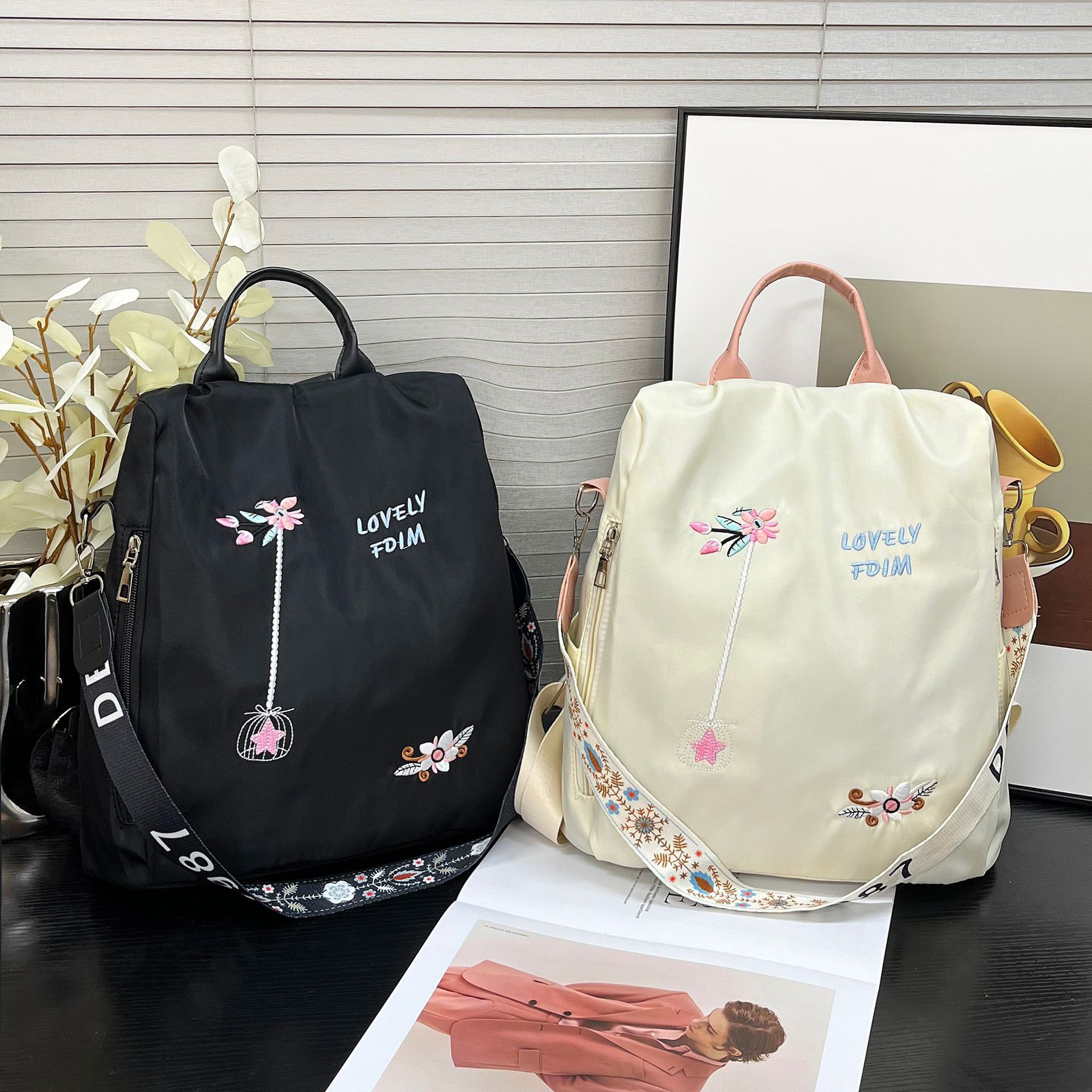 2025 new backpack anti-theft women s bag flow literary high value large capacity синій
2025 new backpack anti-theft women s bag flow literary high value large capacity синій