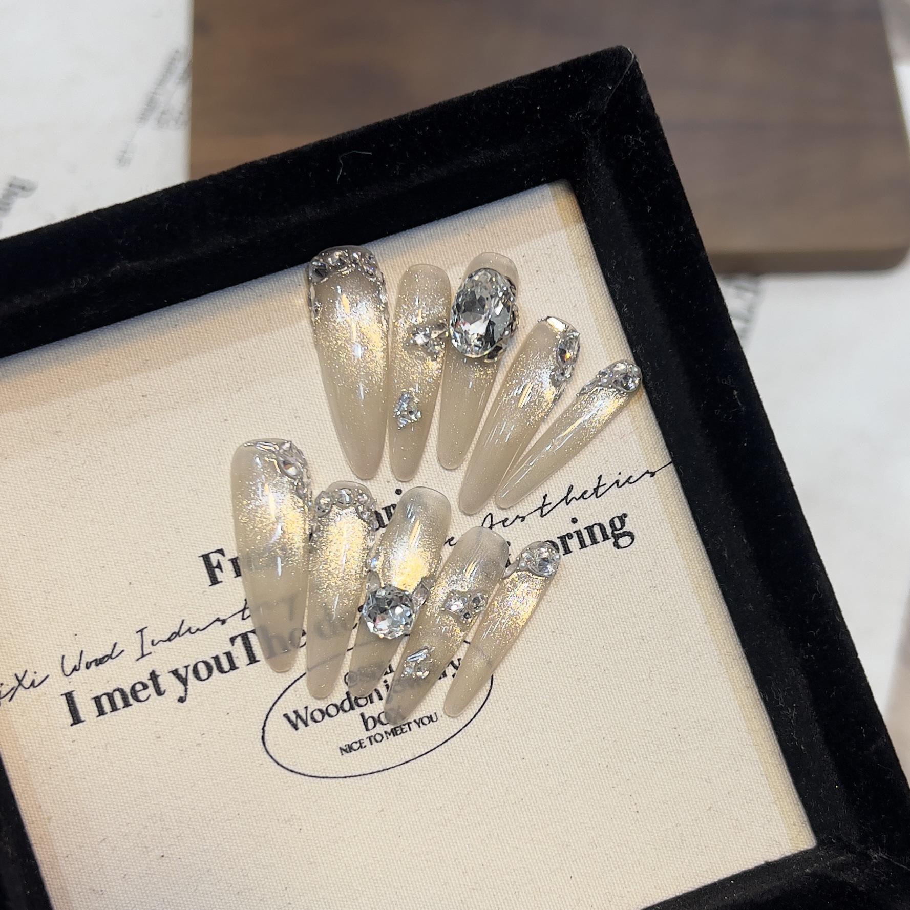 Luxurious Handmade Nude Cat Eye Zircon Diamond Nail Art Patches - Removable, Wearable Nail Pieces Extra Small (XS)
Luxurious Handmade Nude Cat Eye Zircon Diamond Nail Art Patches - Removable, Wearable Nail Pieces Extra Small (XS)