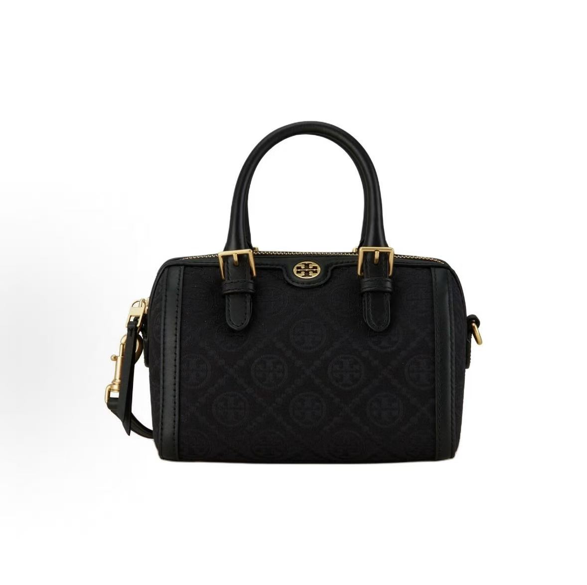 Tory Burch T Monogram Classic Logo All Over Print Tote Bag Women Handbags Black 152131-001 Shopping Bag Set(Basic Set+Shopping Bag)
Tory Burch T Monogram Classic Logo All Over Print Tote Bag Women Handbags Black 152131-001 Shopping Bag Set(Basic Set+Shopping Bag)