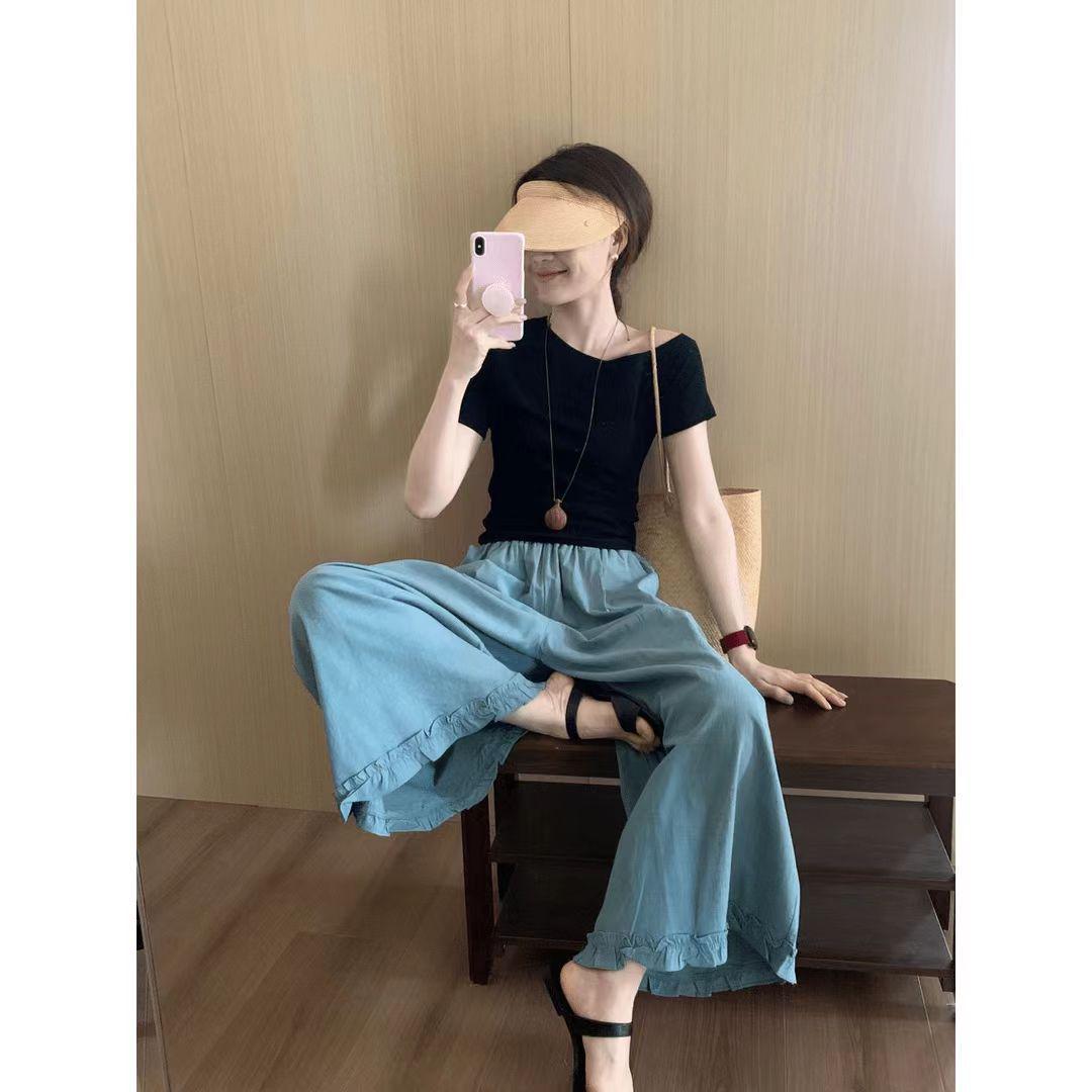 Dopamine Pure Desire Women s Street Style: Cool Slim Fit Top & Casual Wide Leg Pants L (For 110-120 lbs)
Dopamine Pure Desire Women s Street Style: Cool Slim Fit Top & Casual Wide Leg Pants L (For 110-120 lbs)