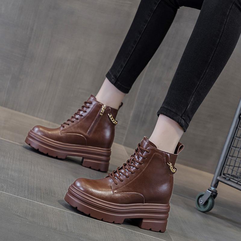 Trend Sunday autumn and winter women s shoes new small slope heel thick sole inner height increase versatile Martin short boots cotton shoes 34
Trend Sunday autumn and winter women s shoes new small slope heel thick sole inner height increase versatile Martin short boots cotton shoes 34