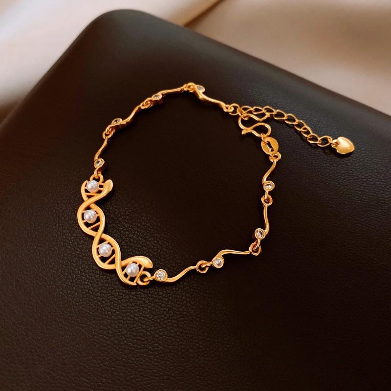 Citrine zircon gourd flower ball bracelet retro light luxury bracelet versatile exquisite jewelry
Citrine zircon gourd flower ball bracelet retro light luxury bracelet versatile exquisite jewelry