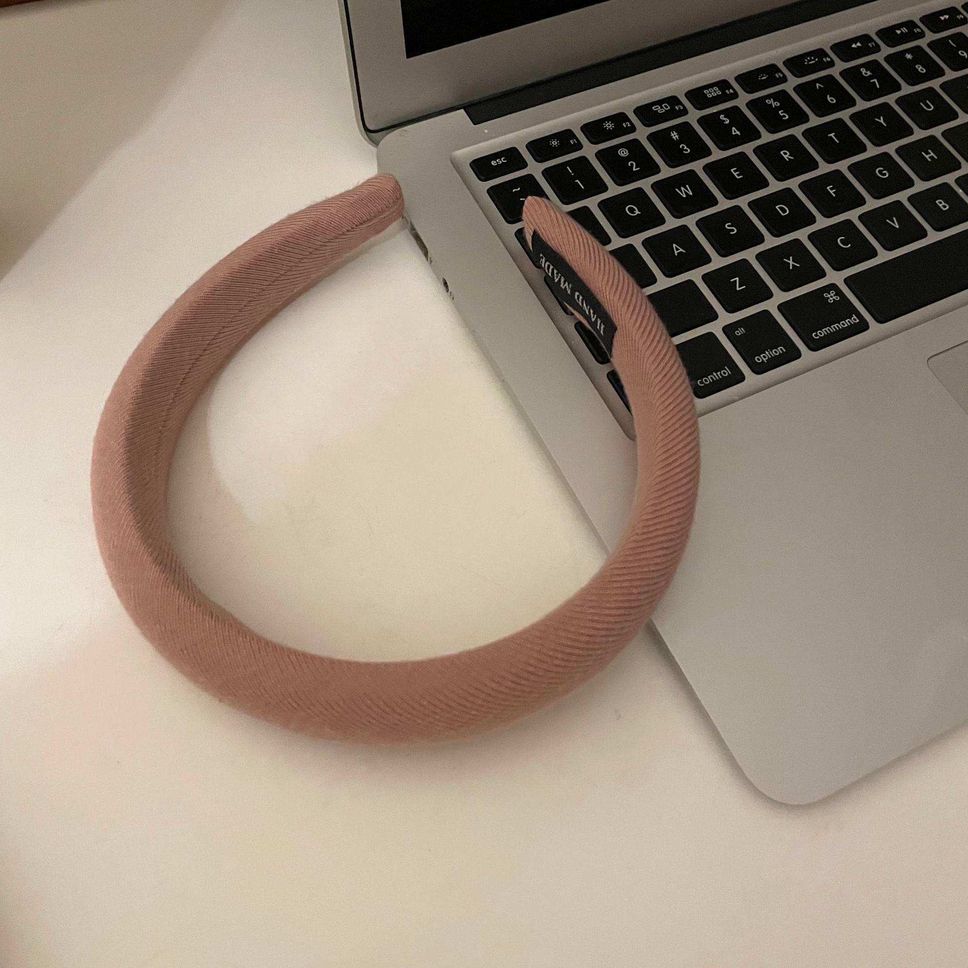 Корейская ретро розовая повязка на голову с губкой: Милая высокая повязка на голову для умывания лица
Корейская ретро розовая повязка на голову с губкой: Милая высокая повязка на голову для умывания лица